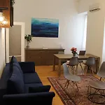 Azure King Residence In The Heart Of Budapest