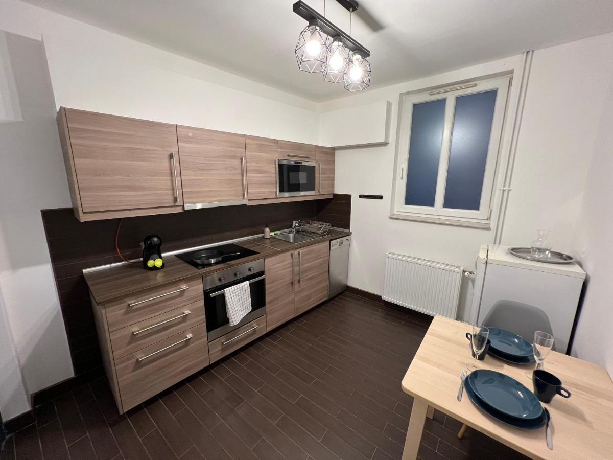 Azure King In The Heart Of Apartamento
